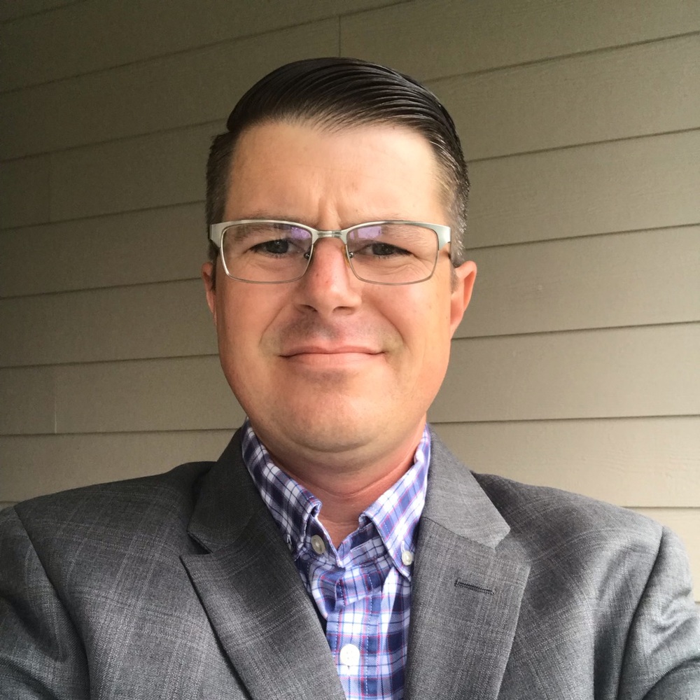 Meet your Posher, Dennis